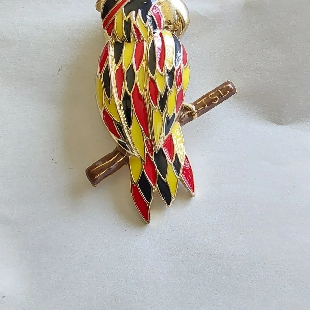 VINTAGE PARROT PIN BROOCH & PENDANT‎